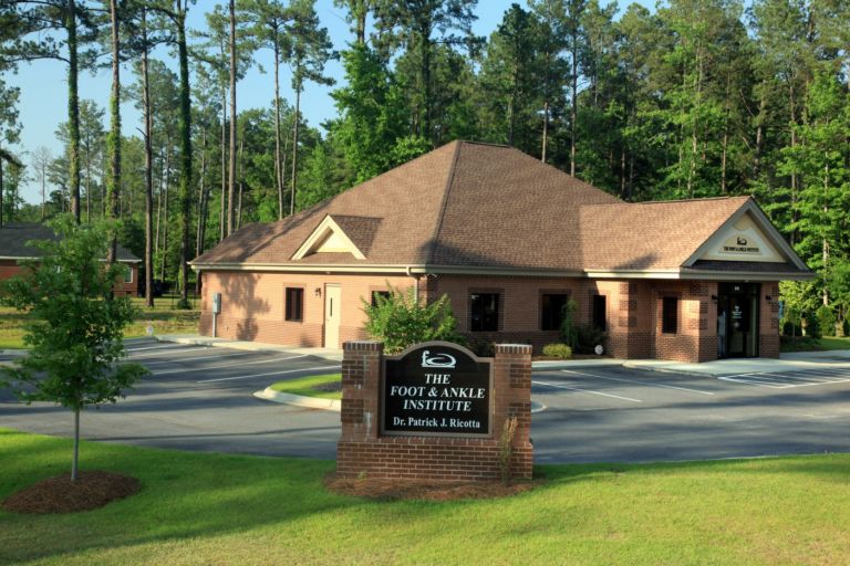 Foot & Ankle Institute Metcon Buildings & Infrastructure